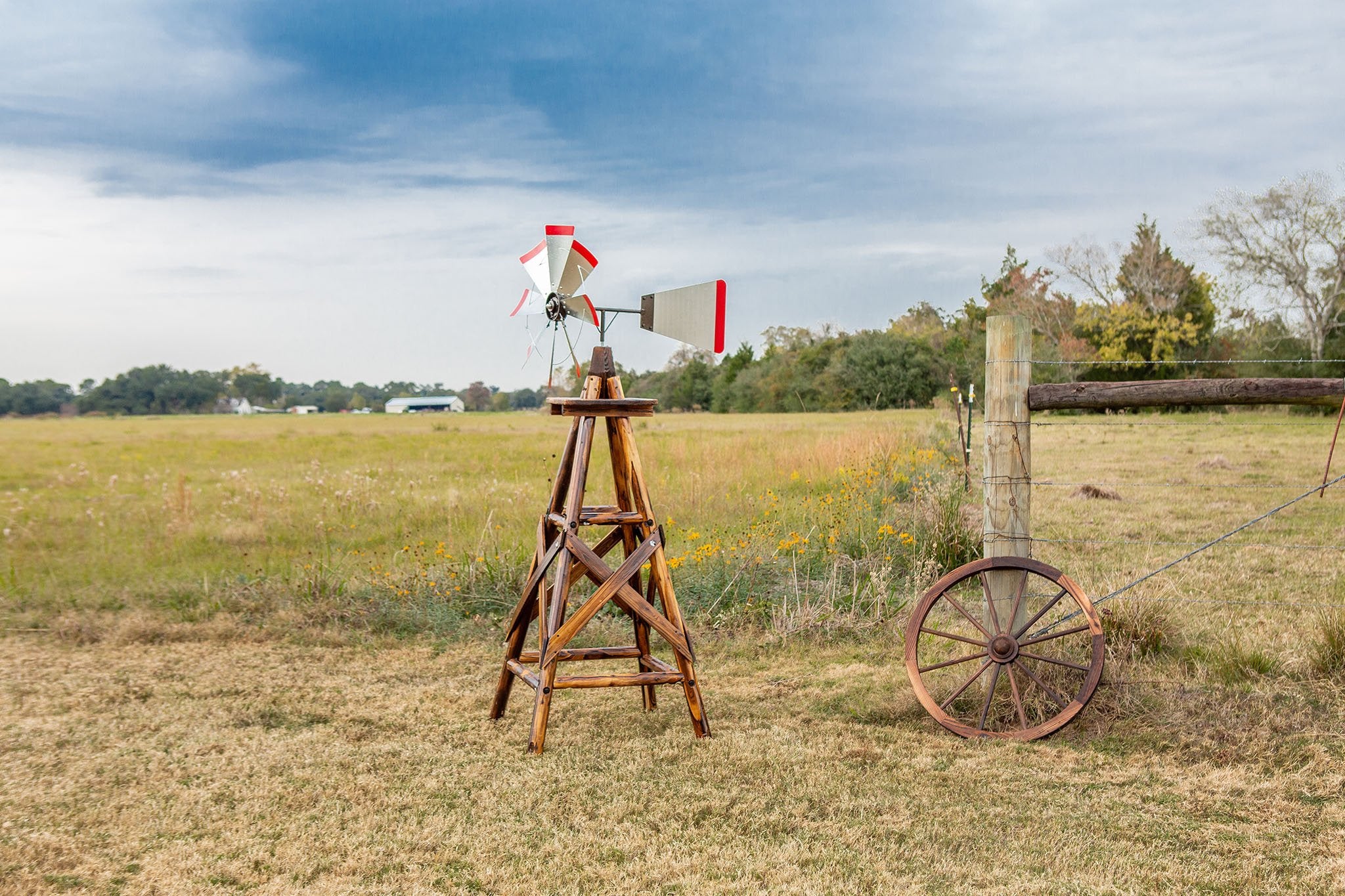 6-5-ft-char-log-windmill-600.jpg
