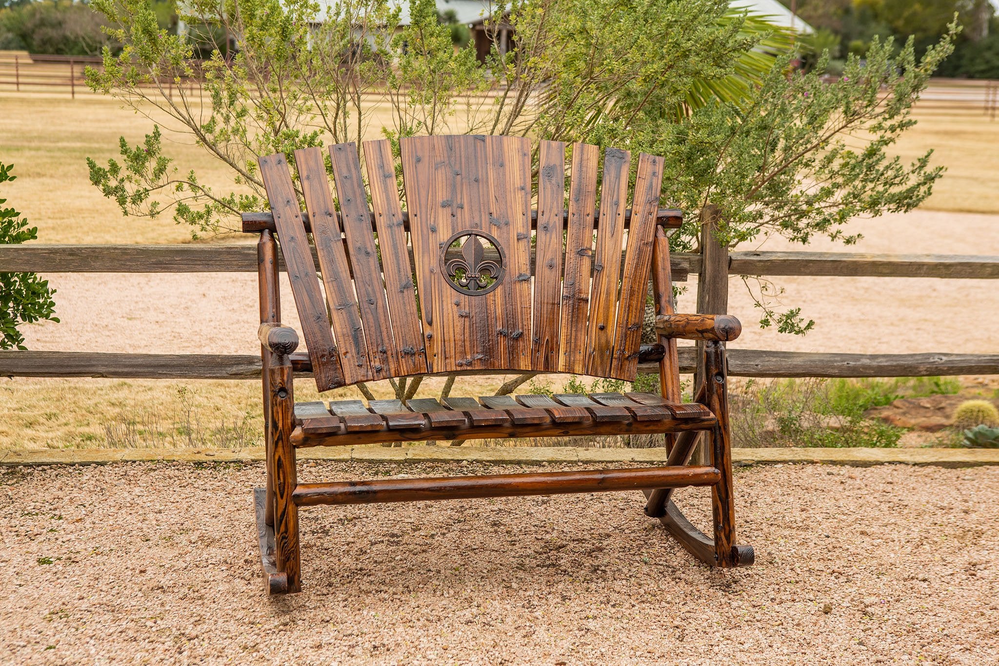 char-log-fleur-de-lis-medallion-double-rocker-121.jpg