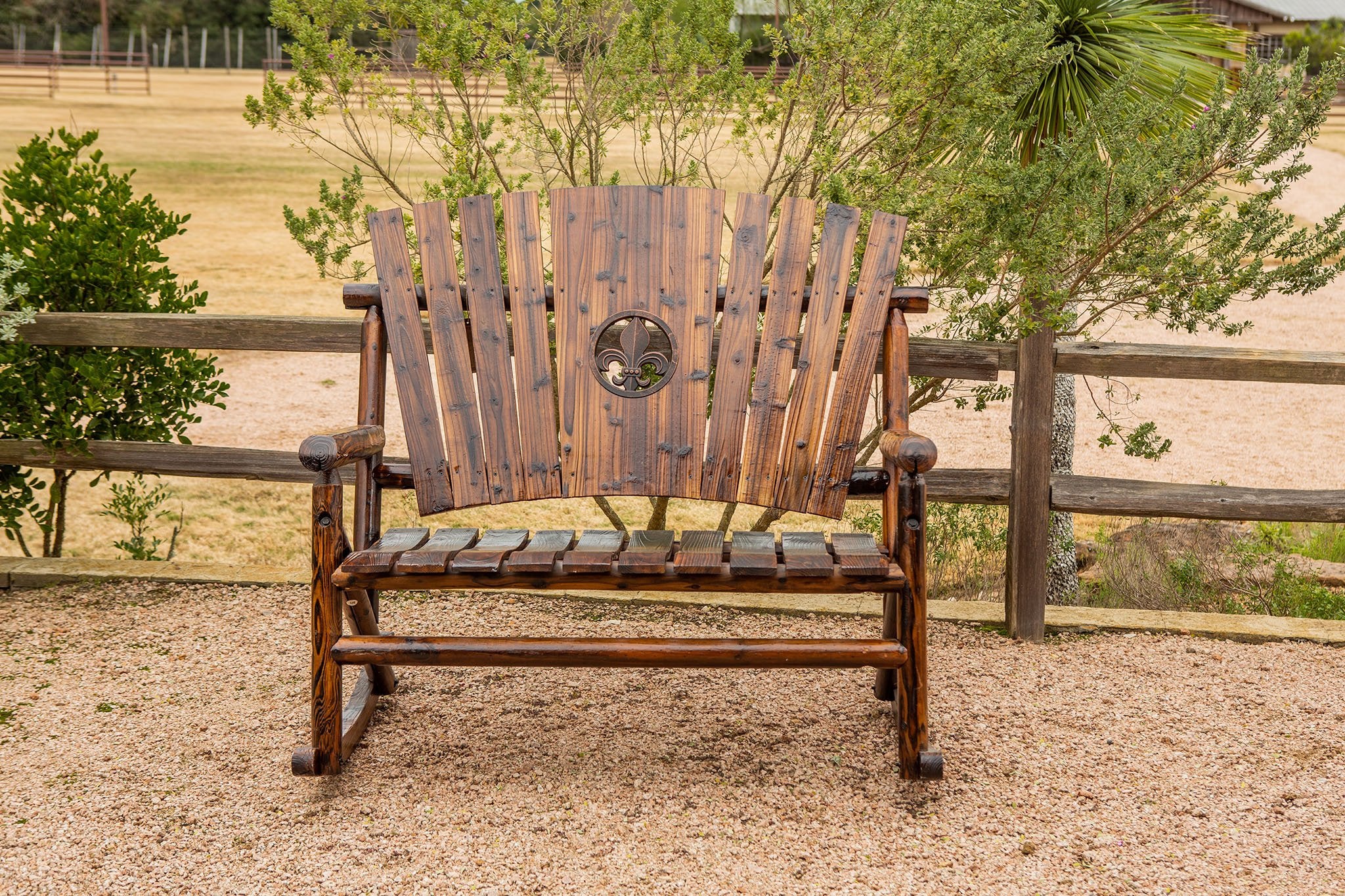 char-log-fleur-de-lis-medallion-double-rocker-760.jpg
