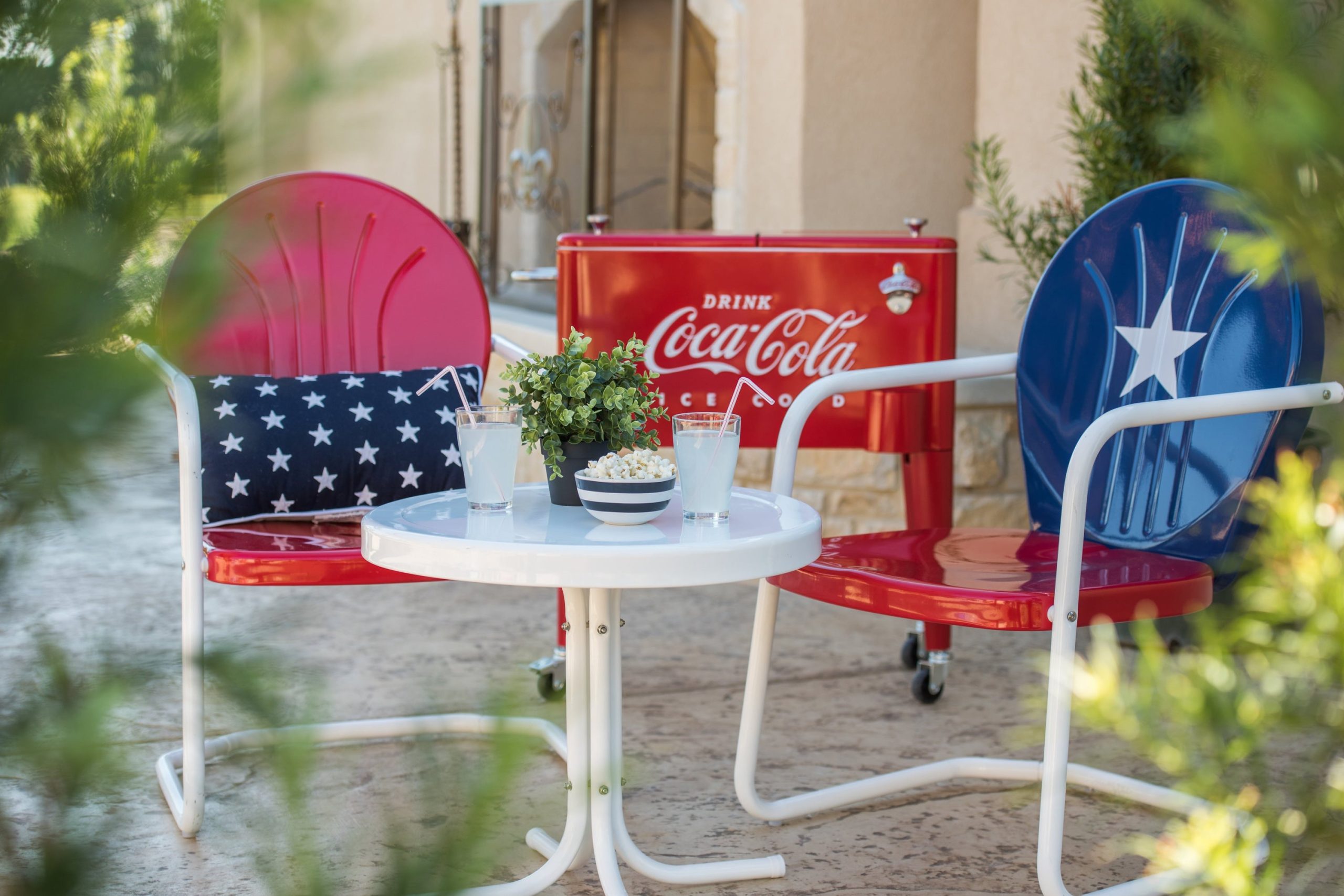 red-retro-metal-chair-345.jpg