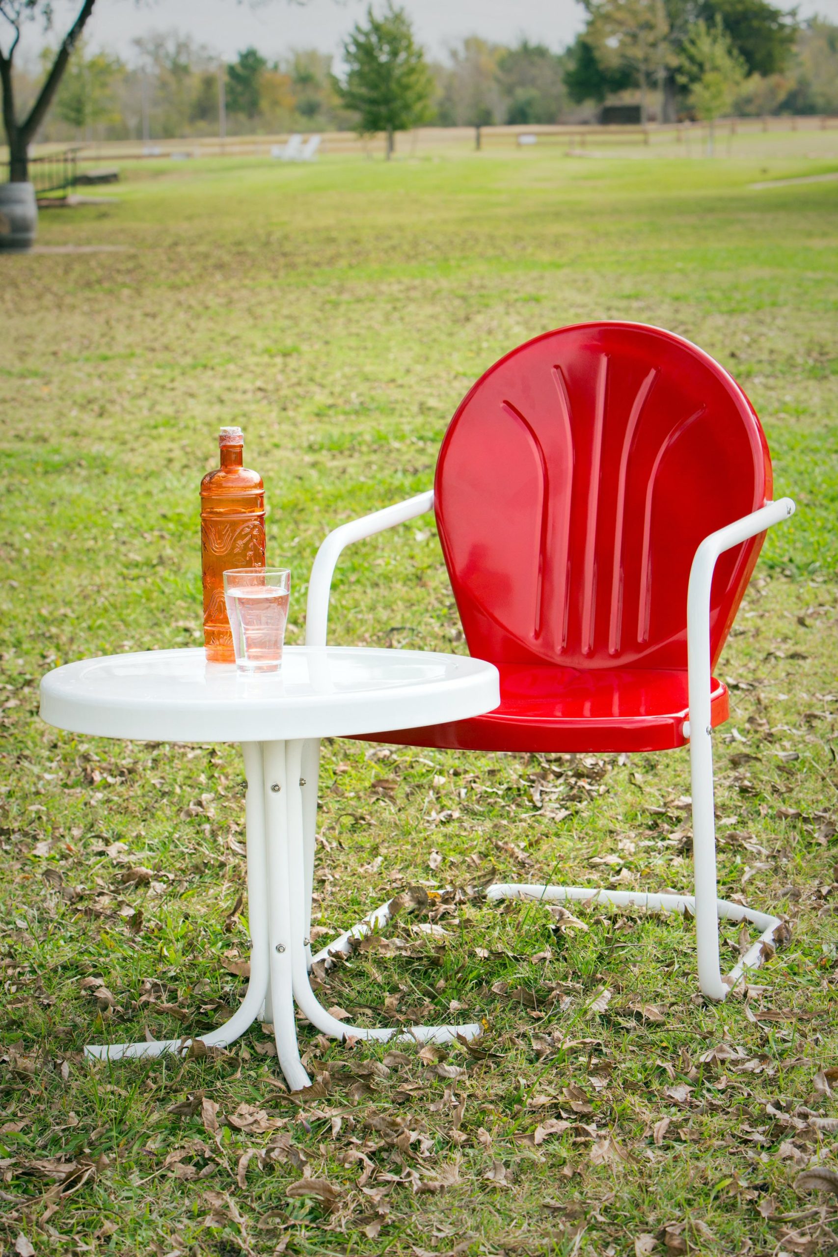 red-retro-metal-chair-768.jpg